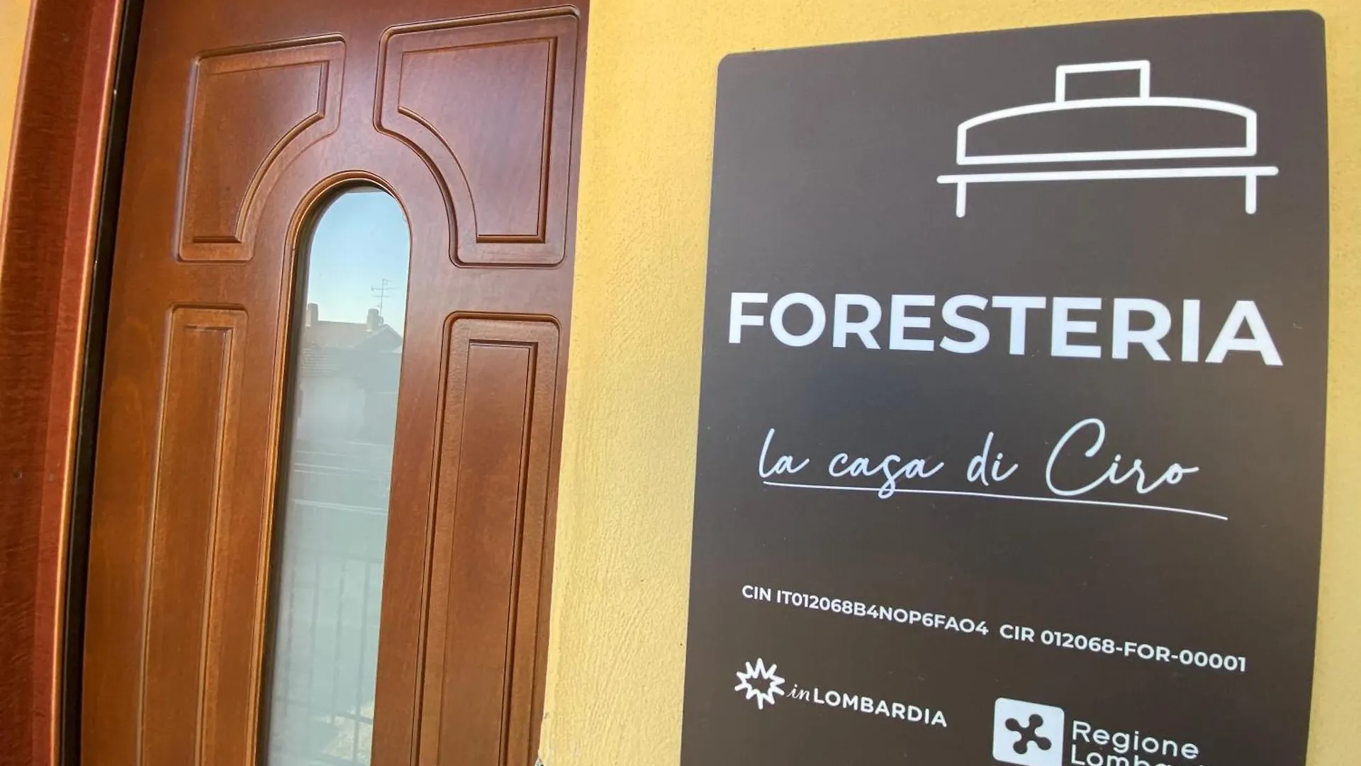 La Casa Di Ciro Gc & Friends Hotel Ferno 0*,  Italy